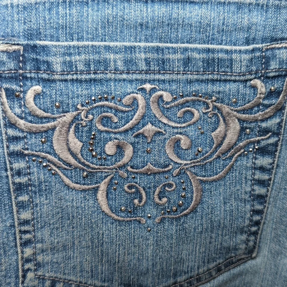 Gloria Vanderbilt Amanda Radiance Capri Denim with Stretch Women's Size 8